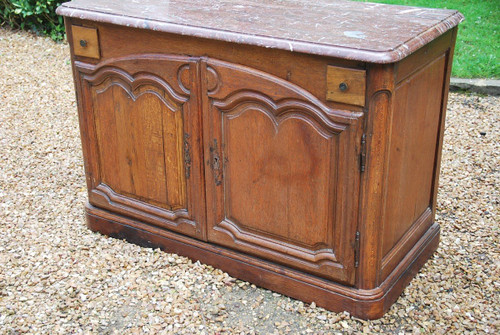 18th Century Oak Hunting Buffet