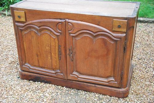 18th Century Oak Hunting Buffet