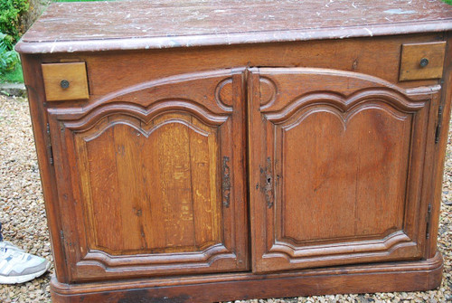 18th Century Oak Hunting Buffet