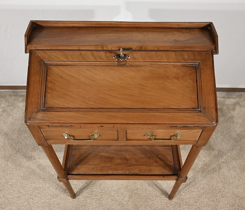 Petit Bureau de Pente en Merisier, style Louis XVI – Début XIXe