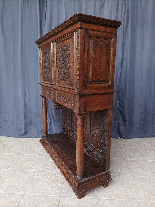 Renaissance sideboard in carved oak