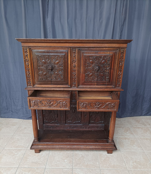 Renaissance sideboard in carved oak