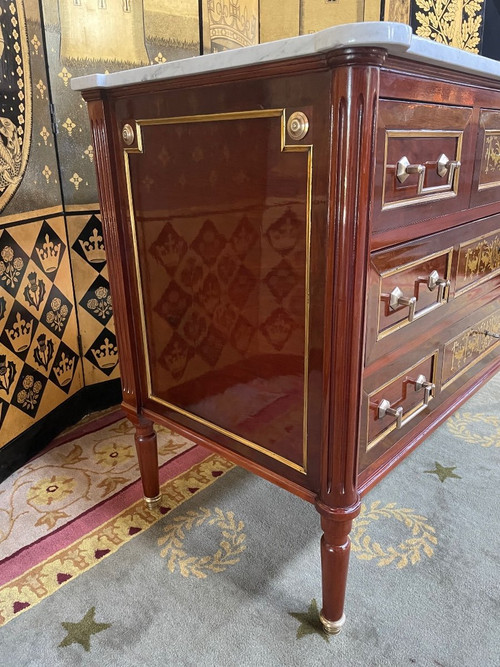 Louis XVI Style Mahogany And Amaranth Chest Of Drawers