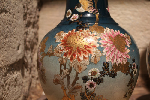 Pair of earthenware vases with blue background of birds and flowers Japan, Satsuma, circa 1900