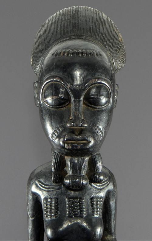 Elfenbeinküste, Baoulé-Volk, ca. 1950, große „Waka Sona“-Statue, maskulines Schönheitsideal.