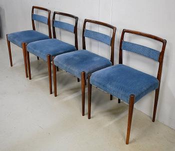 Suite of 4 Scandinavian Chairs - 1960s