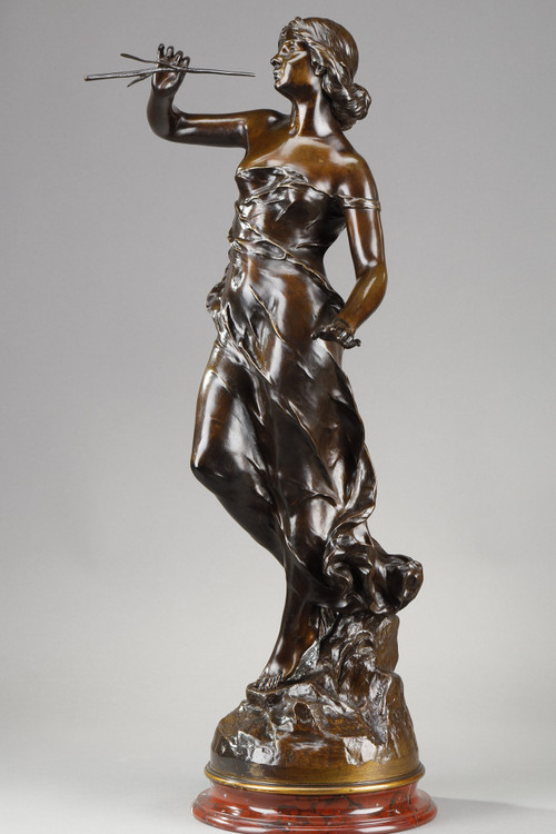 Bronze sculpture "La Renommée", signed Julien Causse 