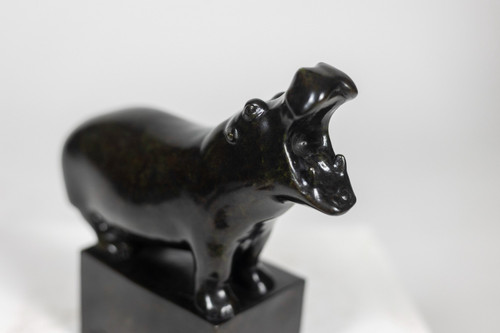 François Pompon. “Hippopotamus”, bronze, 2006 print.