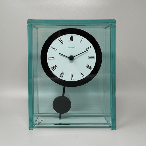 1970s Astonishing Pendulum Clock by Omodomo in Crystal. Made in Italy