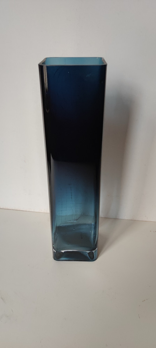 Modernist vase signed A.Riecke 1.1.39