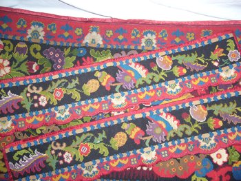 Pair of valances and its tiebacks