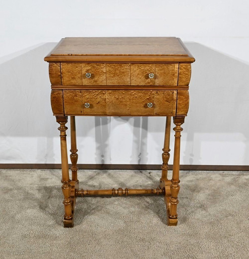 Rare Petite Table Chiffonnière en moucheté d’Amboine et Merisier, époque Louis Philippe – 2ème parti