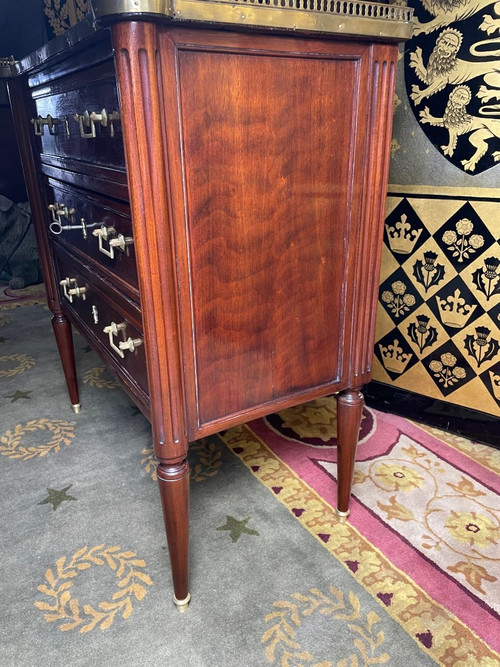 Louis XVI Style Mahogany Chest Of Drawers