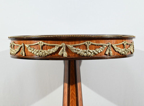 Precious Wood Pedestal table, Restoration style, Napoleon III period - Mid-19th century