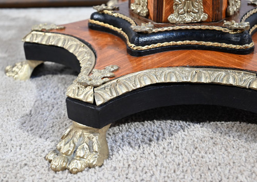 Precious Wood Pedestal table, Restoration style, Napoleon III period - Mid-19th century