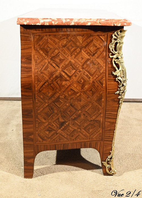 Commode Tombeau en Marqueterie de Bois de Violette, style Transition Louis XIV/Louis XV – 1ère Parti