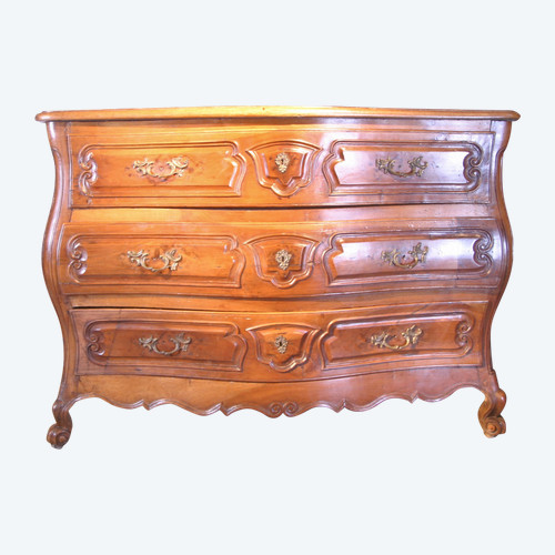 Bordelaise chest of drawers