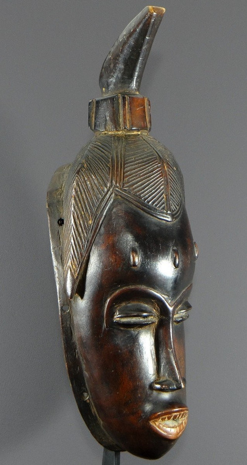 Côte d'Ivoire, Peuple Gouro, Années 1940/1950, Masque Féminin De Danse Gu En Bois Dur.