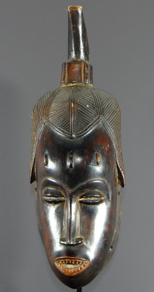 Côte d'Ivoire, Peuple Gouro, Années 1940/1950, Masque Féminin De Danse Gu En Bois Dur.