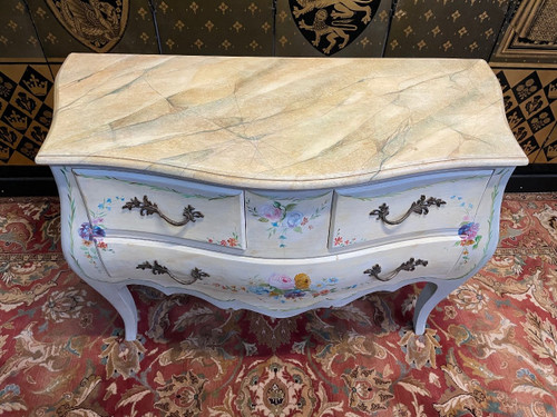 Louis XV style painted chest of drawers