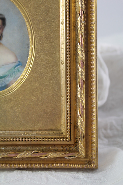 Painted miniature of Louise Besnard (1816-1879) and gilded bronze frame Picart