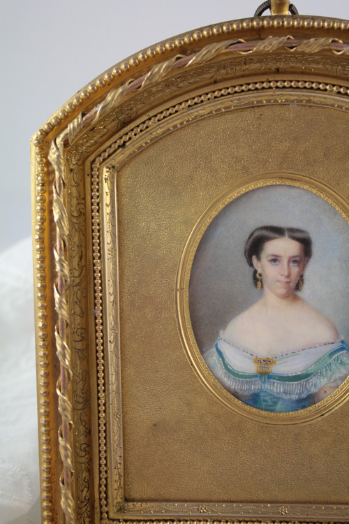 Painted miniature of Louise Besnard (1816-1879) and gilded bronze frame Picart