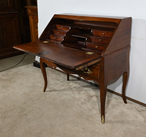 Small Port Desk in Cuban Mahogany, Louis XV – 18th Century