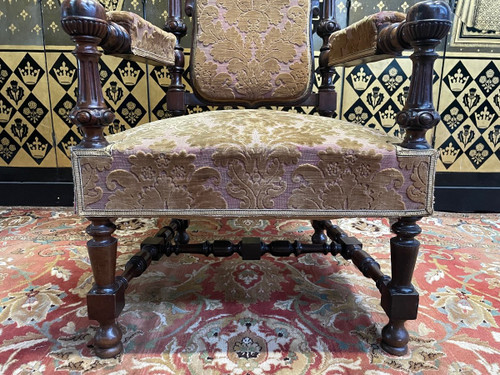 Fauteuil D’apparat De Style Renaissance