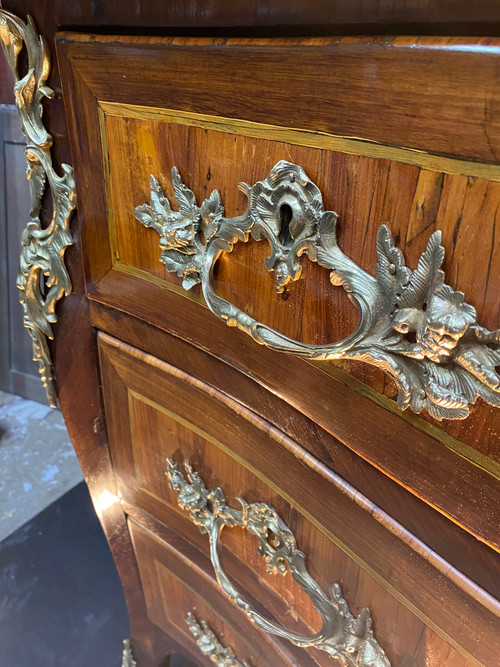 Louis XV chest of drawers from the 18th century stamped