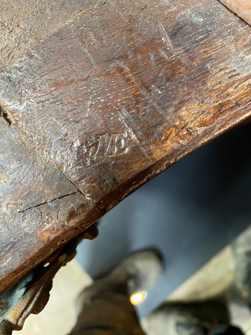 Louis XV chest of drawers from the 18th century stamped