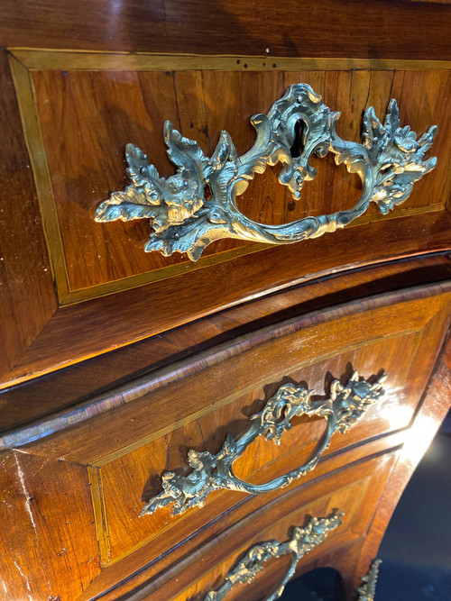 Louis XV chest of drawers from the 18th century stamped