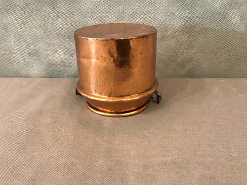 small 18th century copper pot