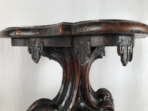 Richly carved walnut sellette, 18th century