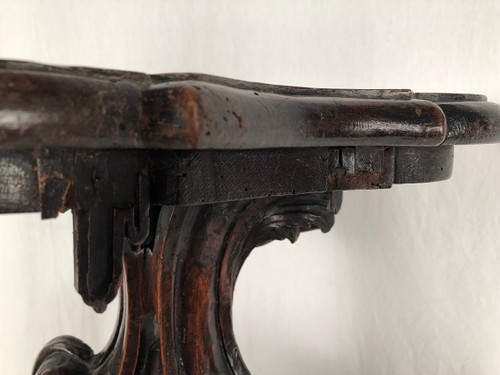 Richly carved walnut sellette, 18th century