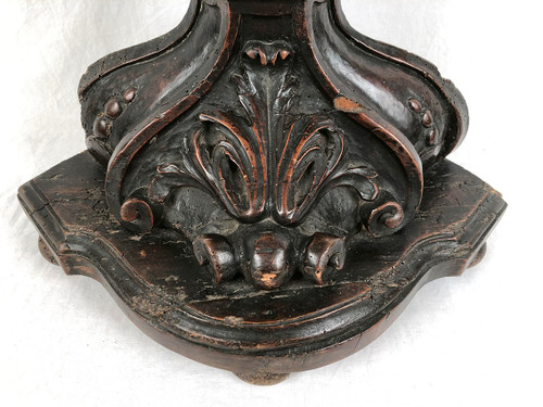 Richly carved walnut sellette, 18th century