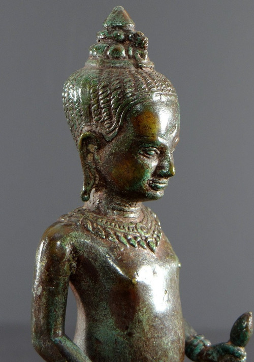 Cambogia, Popolo Khmer, Fine del XIX secolo, Statua di Vishnu in bronzo.