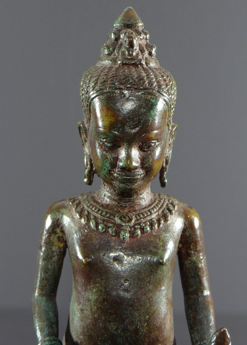 Cambogia, Popolo Khmer, Fine del XIX secolo, Statua di Vishnu in bronzo.