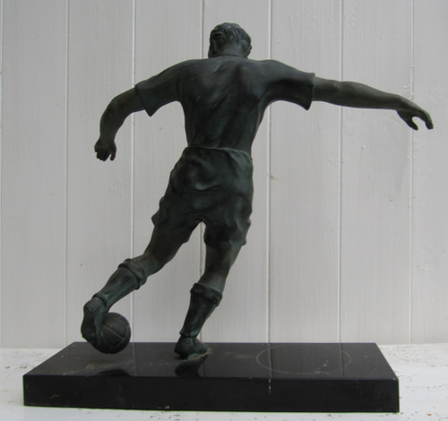 Scultura del calciatore