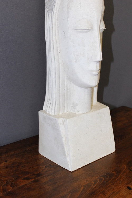 Art Deco Plaster Sculpture Representing A Woman's Head In The Taste Of Gustave Miklos