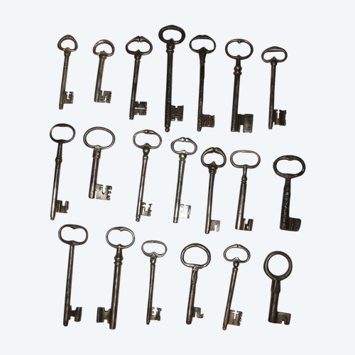 Wrought iron keys from the 16th to 18th century Important collection of 20 pieces