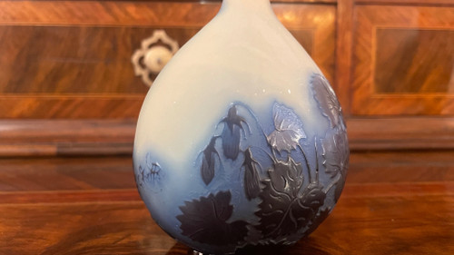 Small Vase Signed Émile Gallé (1846 - 1904), 19th Century