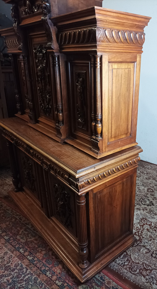 Buffet deux corps Renaissance en noyer