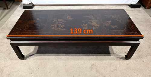 Important Asian Coffee Table – Mid 20th Century