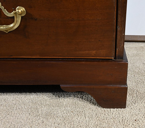 Scribanne chest of drawers in solid mahogany, Georgian period, England – 18th century