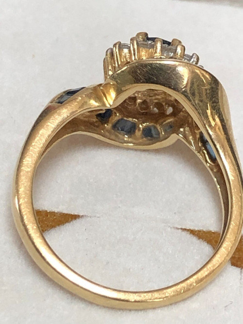 Gold Sapphires and Diamonds Ring from jeweler Maty in its original box