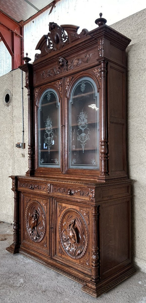 Buffet della biblioteca del casino di caccia in stile rinascimentale in massello di rovere intagliato intorno al 1850