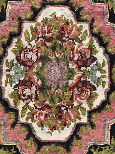 Large old Moldavian kilim rug, woven wool with flower decoration, 310 x 230 cm