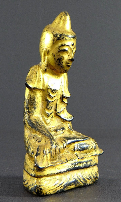 Birmanie, Début Du XXème Siècle, Statue De Bouddha En Bois Laqué à La Feuille D’or.