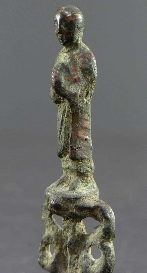 China, Zeit der Tang-Dynastie (618-907), seltene Miniatur-Bronzestatue eines buddhistischen Mönchs.