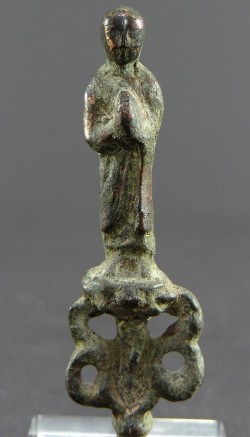 China, Zeit der Tang-Dynastie (618-907), seltene Miniatur-Bronzestatue eines buddhistischen Mönchs.